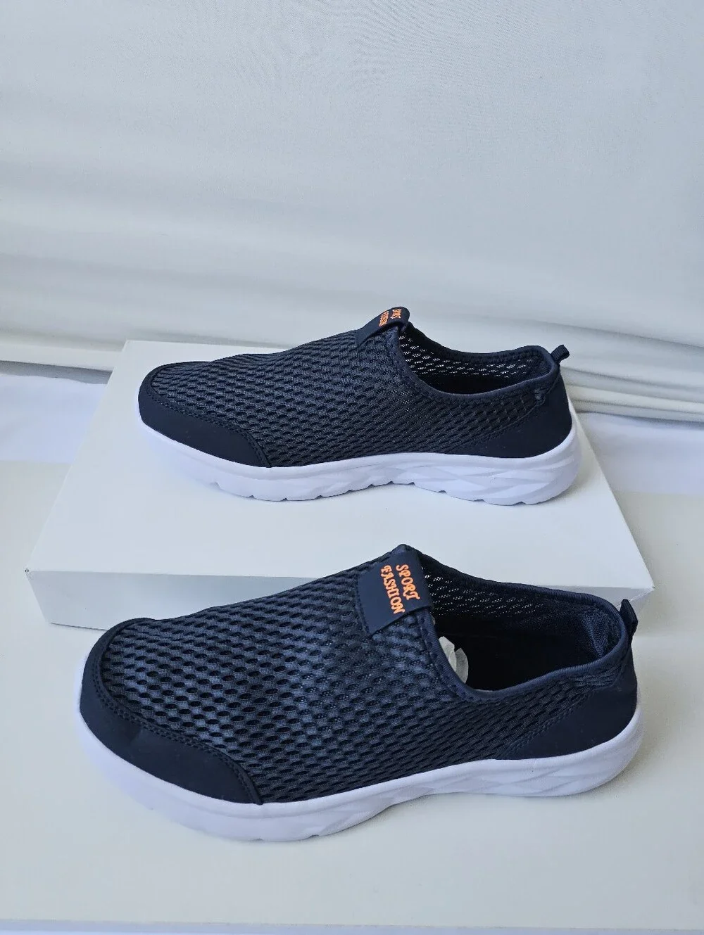 Men's Lightweight Breathable Mesh Slip-On Sneakers - Size 43 (US 9.5-10)